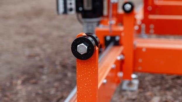 Боковые упоры с роликами пилорамы Wood-Mizer LT15 WIDE